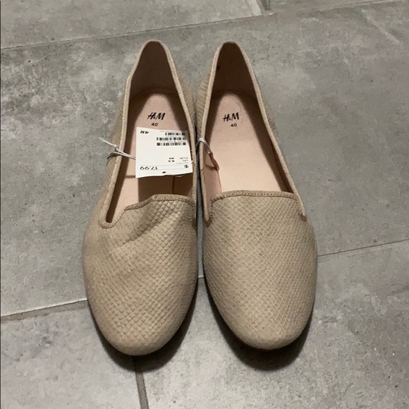H&M Flats Size 8.5 - Picture 2 of 3